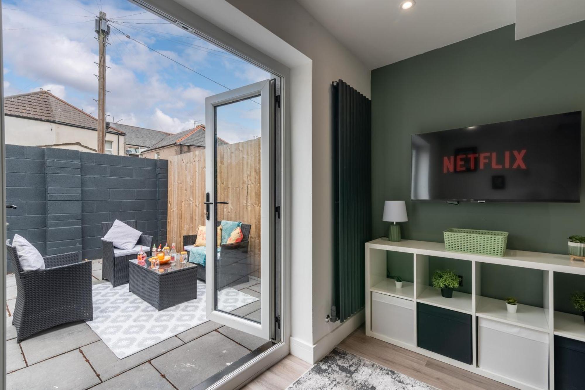 Luxury Apartments In Cardiff City Centre Exterior foto