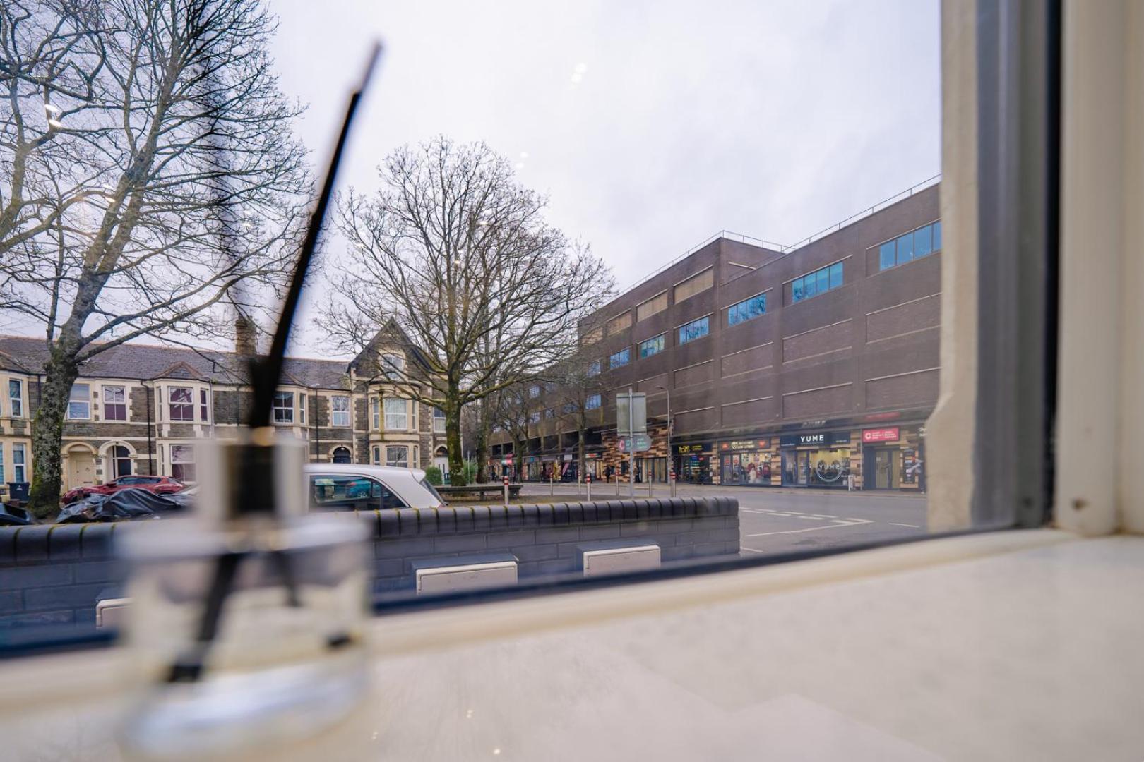 Luxury Apartments In Cardiff City Centre Exterior foto